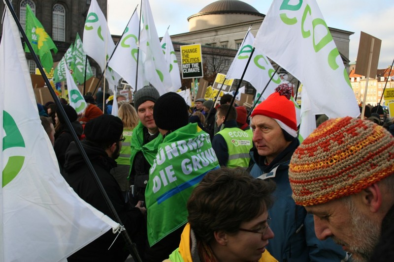 1280px-Green_bloc_at_the_Copenhagen_climate_demo_Belgium_and_Germany_(4186296278)